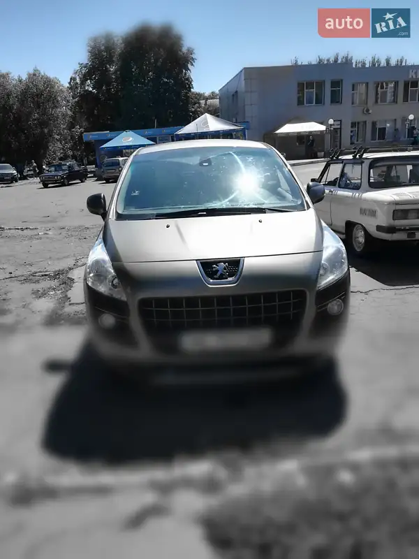 Peugeot 3008 2013