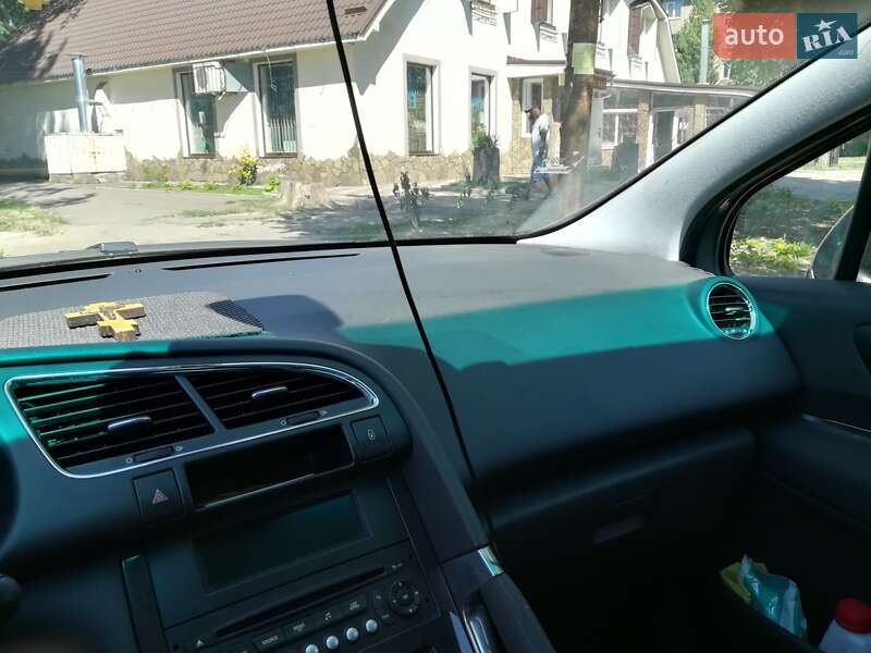 Внедорожник / Кроссовер Peugeot 3008 2013 в Кривом Роге