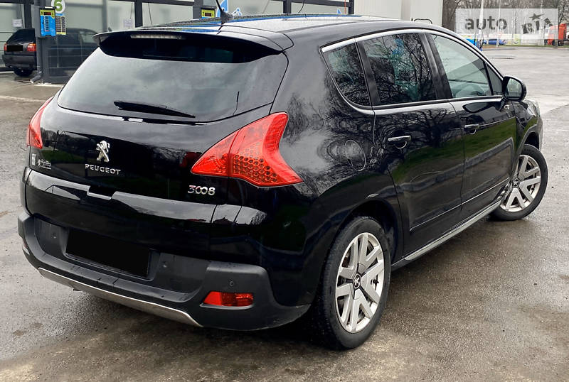 Універсал Peugeot 3008 2012 в Кременчуці