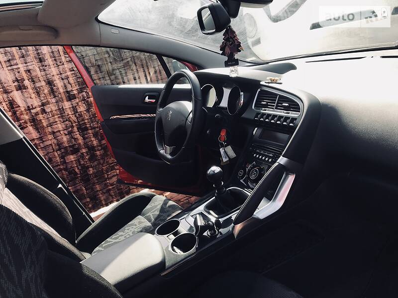 Хетчбек Peugeot 3008 2010 в Благовіщенську