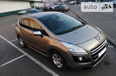 Позашляховик / Кросовер Peugeot 3008 2013 в 