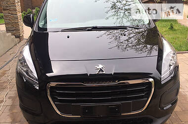 Універсал Peugeot 3008 2015 в 
