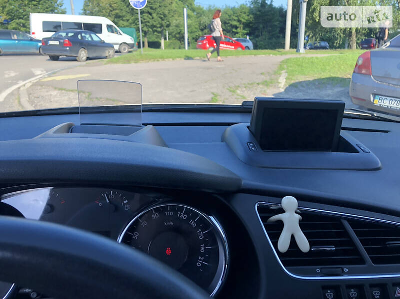 Універсал Peugeot 3008 2011 в Львові фото 15 Універсал Peugeot 3008 2011 в Львові