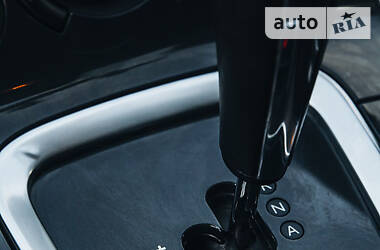 Позашляховик / Кросовер Peugeot 3008 2011 в 