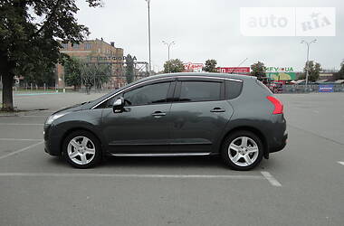 Минивэн Peugeot 3008 2011 в Киеве