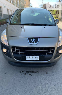 Универсал Peugeot 3008 2011 в Бережанах