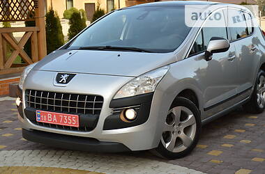 Позашляховик / Кросовер Peugeot 3008 2011 в Дрогобичі