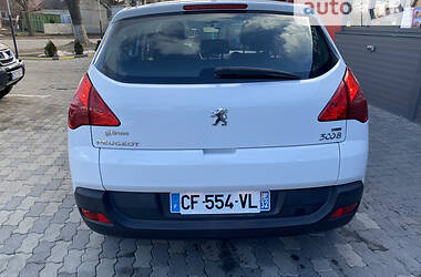 Внедорожник / Кроссовер Peugeot 3008 2012 в Черновцах