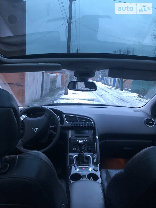 Внедорожник / Кроссовер Peugeot 3008 2010 в Сумах