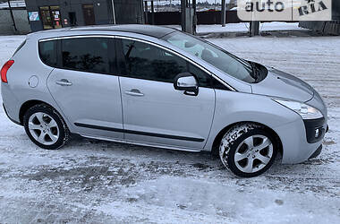 Позашляховик / Кросовер Peugeot 3008 2013 в Рівному