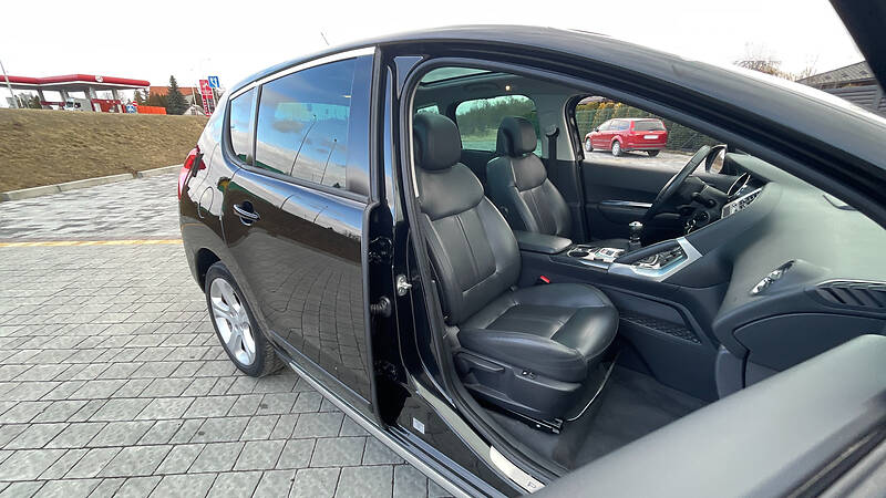Внедорожник / Кроссовер Peugeot 3008 2010 в Стрые