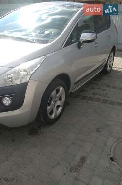 Внедорожник / Кроссовер Peugeot 3008 2009 в Старом Самборе