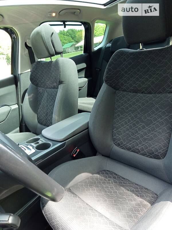 Універсал Peugeot 3008 2014 в Львові