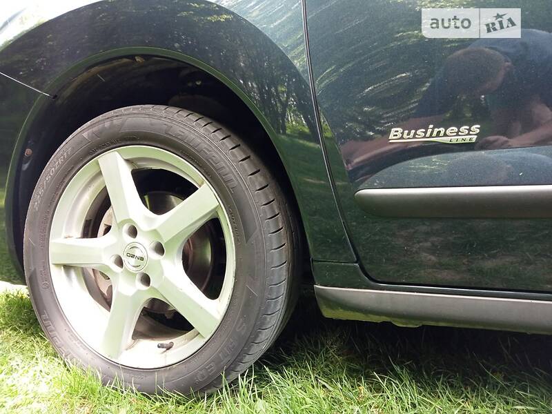 Універсал Peugeot 3008 2014 в Львові