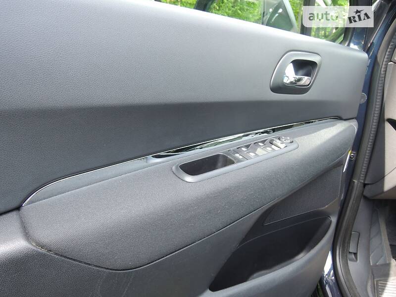 Універсал Peugeot 3008 2014 в Львові