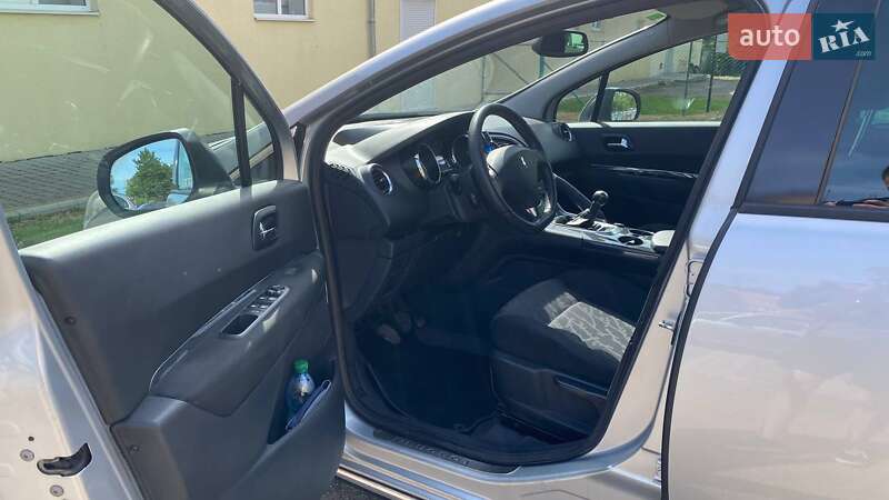 Позашляховик / Кросовер Peugeot 3008 2010 в Самборі