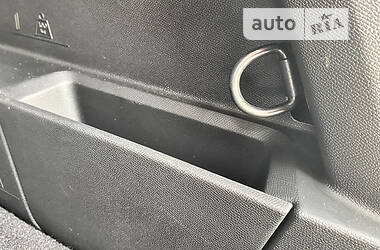 Позашляховик / Кросовер Peugeot 3008 2022 в 