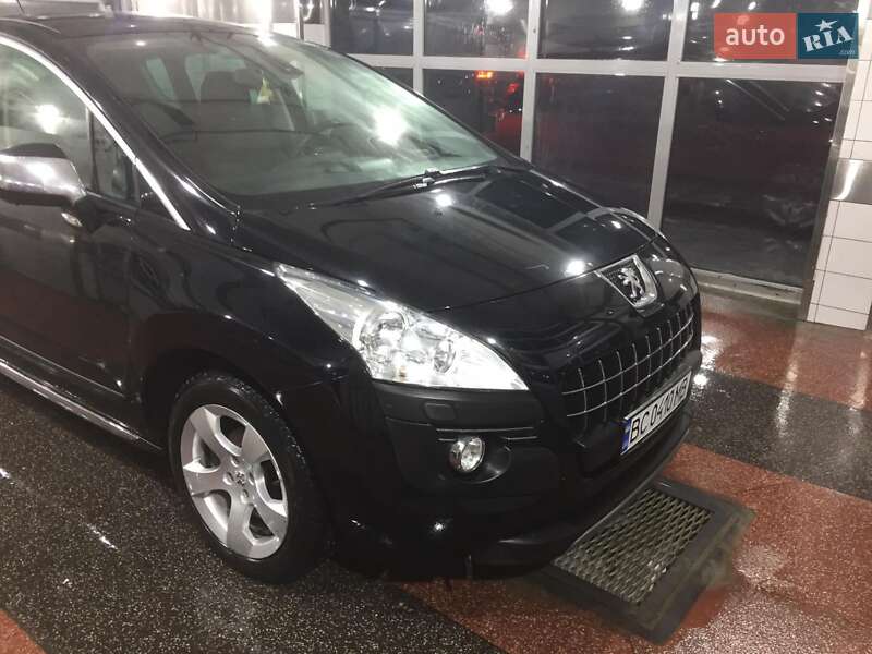 Позашляховик / Кросовер Peugeot 3008 2010 в Львові