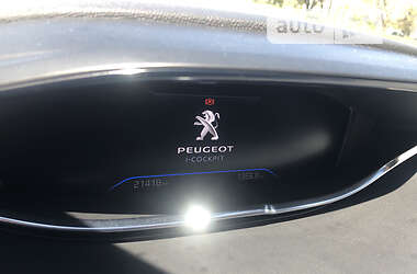 Позашляховик / Кросовер Peugeot 3008 2021 в Кропивницькому