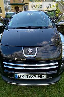 Внедорожник / Кроссовер Peugeot 3008 2013 в Луцке