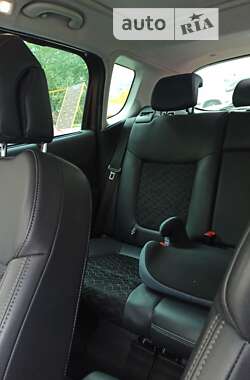Внедорожник / Кроссовер Peugeot 3008 2013 в 