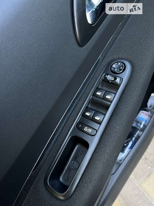 Позашляховик / Кросовер Peugeot 3008 2009 в Бродах