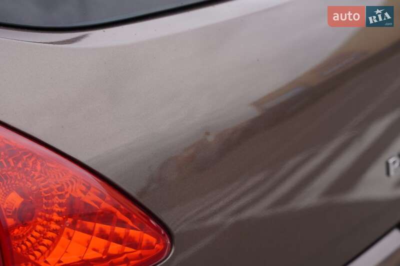 Позашляховик / Кросовер Peugeot 3008 2013 в Рівному