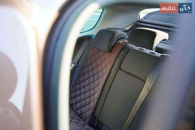 Позашляховик / Кросовер Peugeot 3008 2013 в Рівному