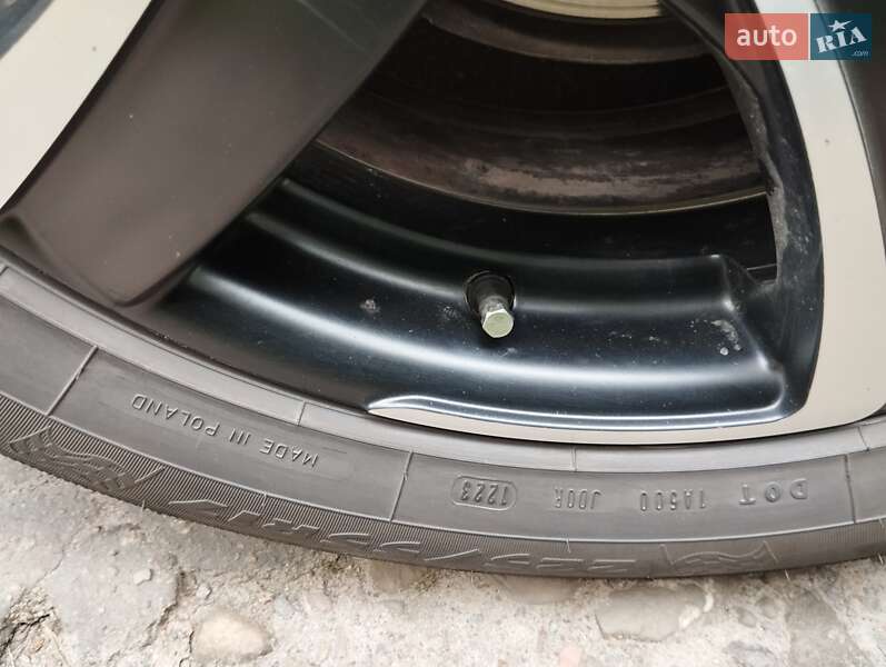 Позашляховик / Кросовер Peugeot 3008 2013 в Львові