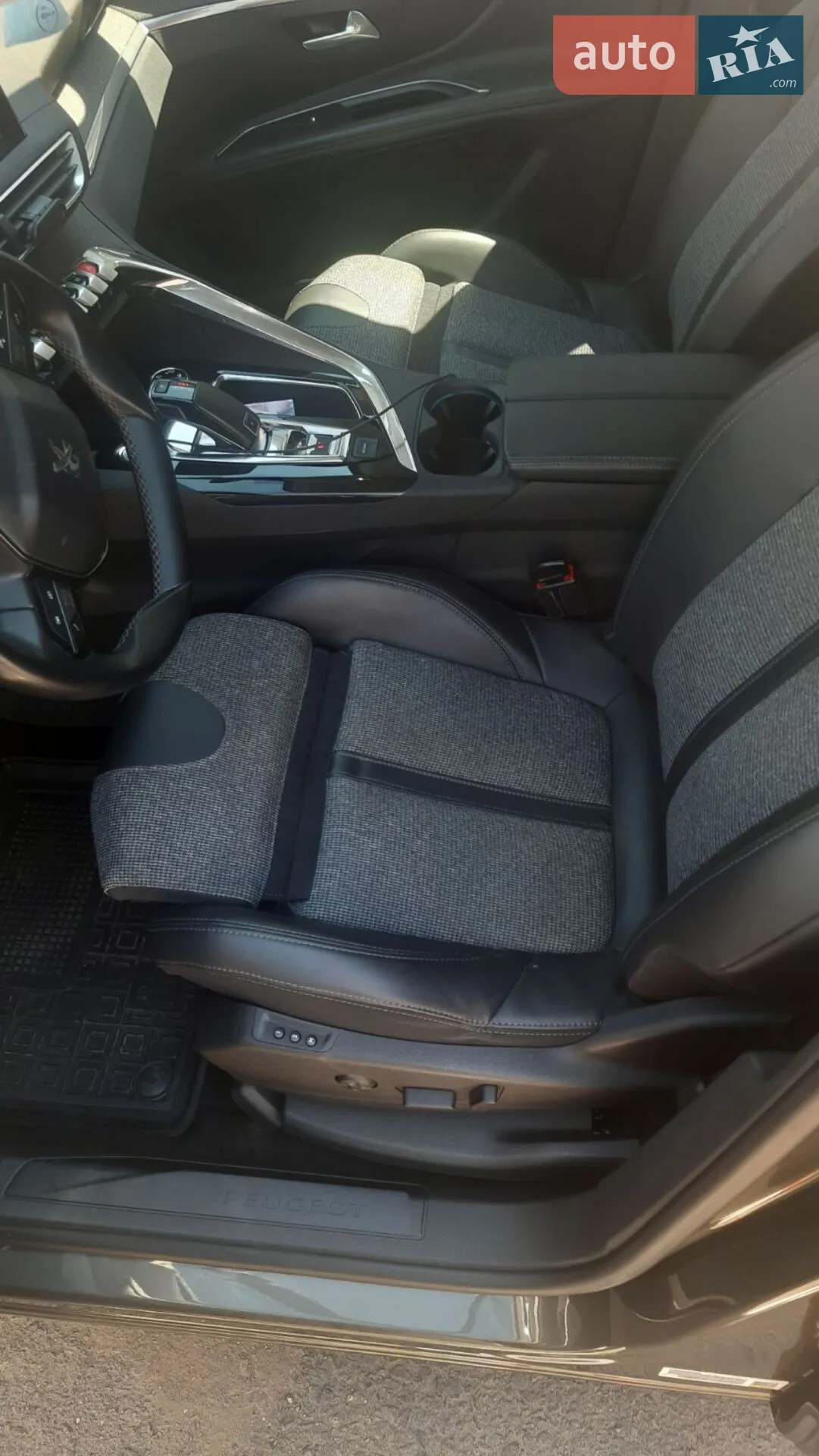 2017 Peugeot 3008 - мініатюра 15