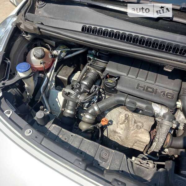 Позашляховик / Кросовер Peugeot 3008 2010 в Снятині