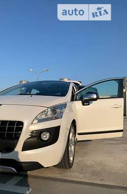 Позашляховик / Кросовер Peugeot 3008 2011 в Києві