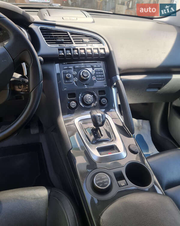 Позашляховик / Кросовер Peugeot 3008 2012 в Луцьку