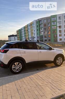 Внедорожник / Кроссовер Peugeot 3008 2017 в 