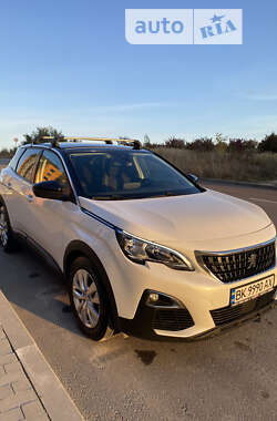 Внедорожник / Кроссовер Peugeot 3008 2017 в 