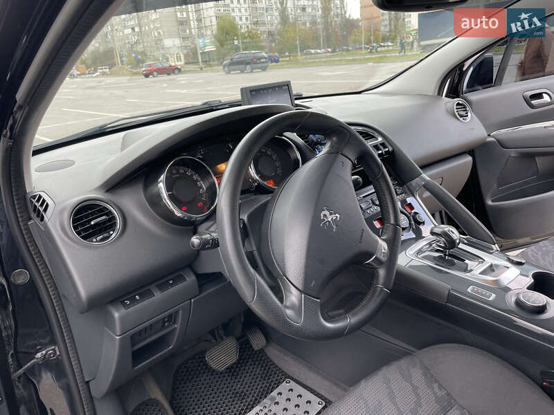 Позашляховик / Кросовер Peugeot 3008 2013 в Івано-Франківську