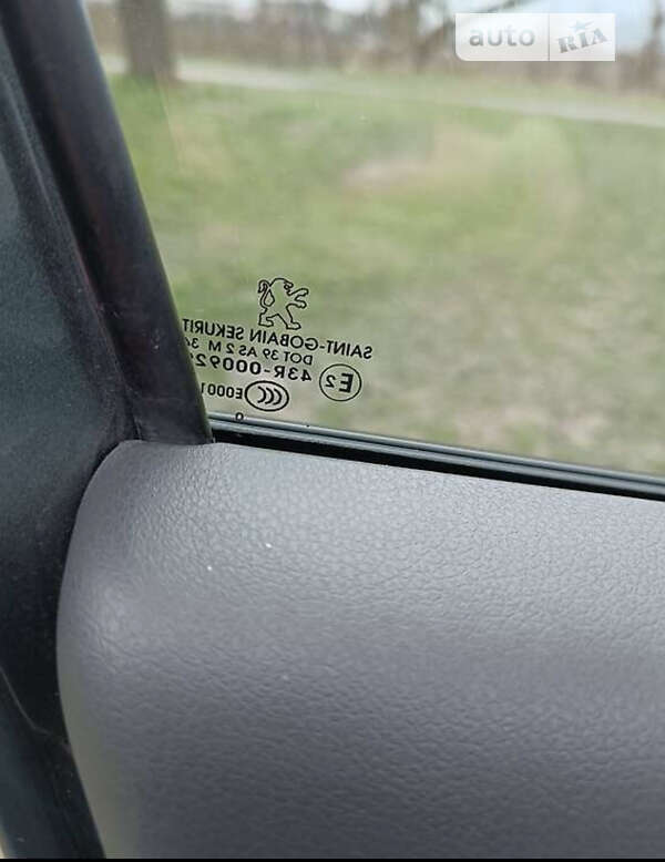 Внедорожник / Кроссовер Peugeot 3008 2010 в Мукачево