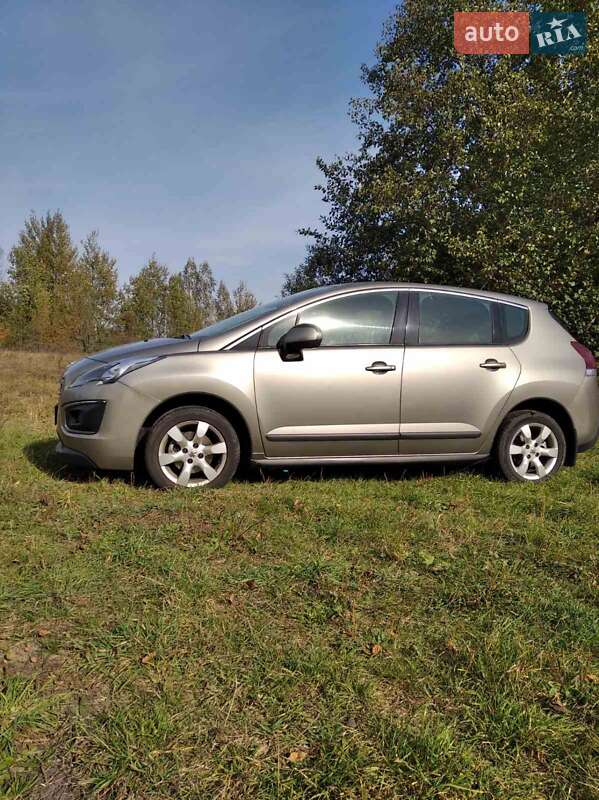 Позашляховик / Кросовер Peugeot 3008 2013 в Звягелі