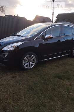 Внедорожник / Кроссовер Peugeot 3008 2013 в Березному