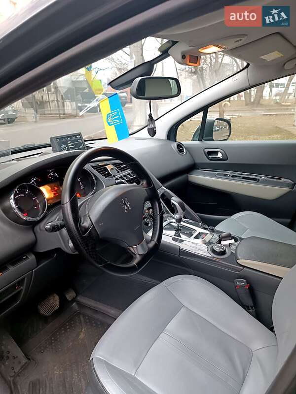 Позашляховик / Кросовер Peugeot 3008 2011 в Одесі