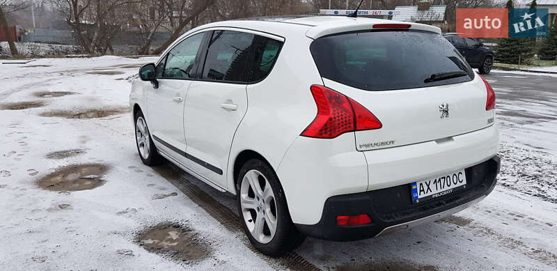 Позашляховик / Кросовер Peugeot 3008 2012 в Харкові