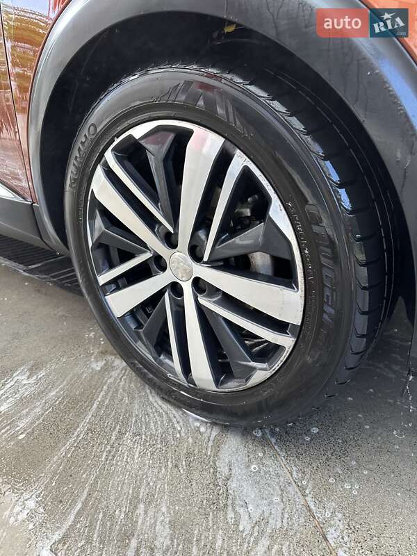 Позашляховик / Кросовер Peugeot 3008 2017 в Вінниці