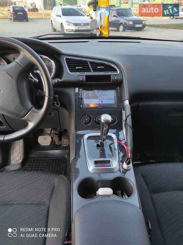 Позашляховик / Кросовер Peugeot 3008 2011 в Тернополі фото 21 Позашляховик / Кросовер Peugeot 3008 2011 в Тернополі