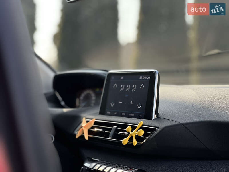 Внедорожник / Кроссовер Peugeot 3008 2020 в Дубно