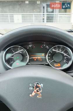 Внедорожник / Кроссовер Peugeot 3008 2010 в Львове