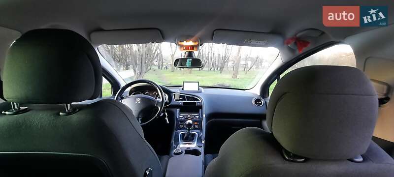 Внедорожник / Кроссовер Peugeot 3008 2016 в Львове