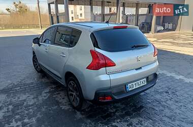 Позашляховик / Кросовер Peugeot 3008 2012 в 