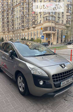 Позашляховик / Кросовер Peugeot 3008 2012 в Києві