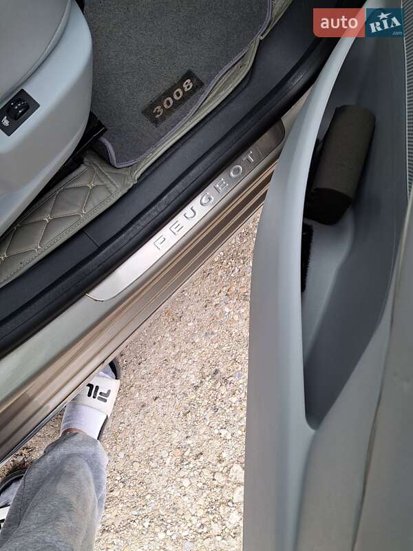 Внедорожник / Кроссовер Peugeot 3008 2014 в Иршаве