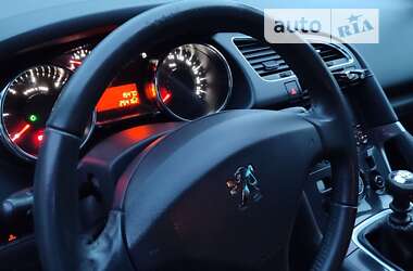 Внедорожник / Кроссовер Peugeot 3008 2010 в Луцке